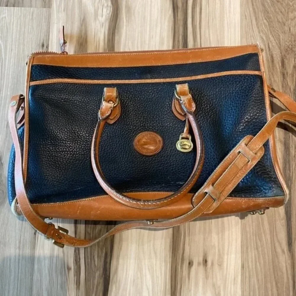 🎥 Vintage ♡ Dooney & Bourke ♡ All Weather Leather Briefcase / Messenger Bag - Picture 2 of 16